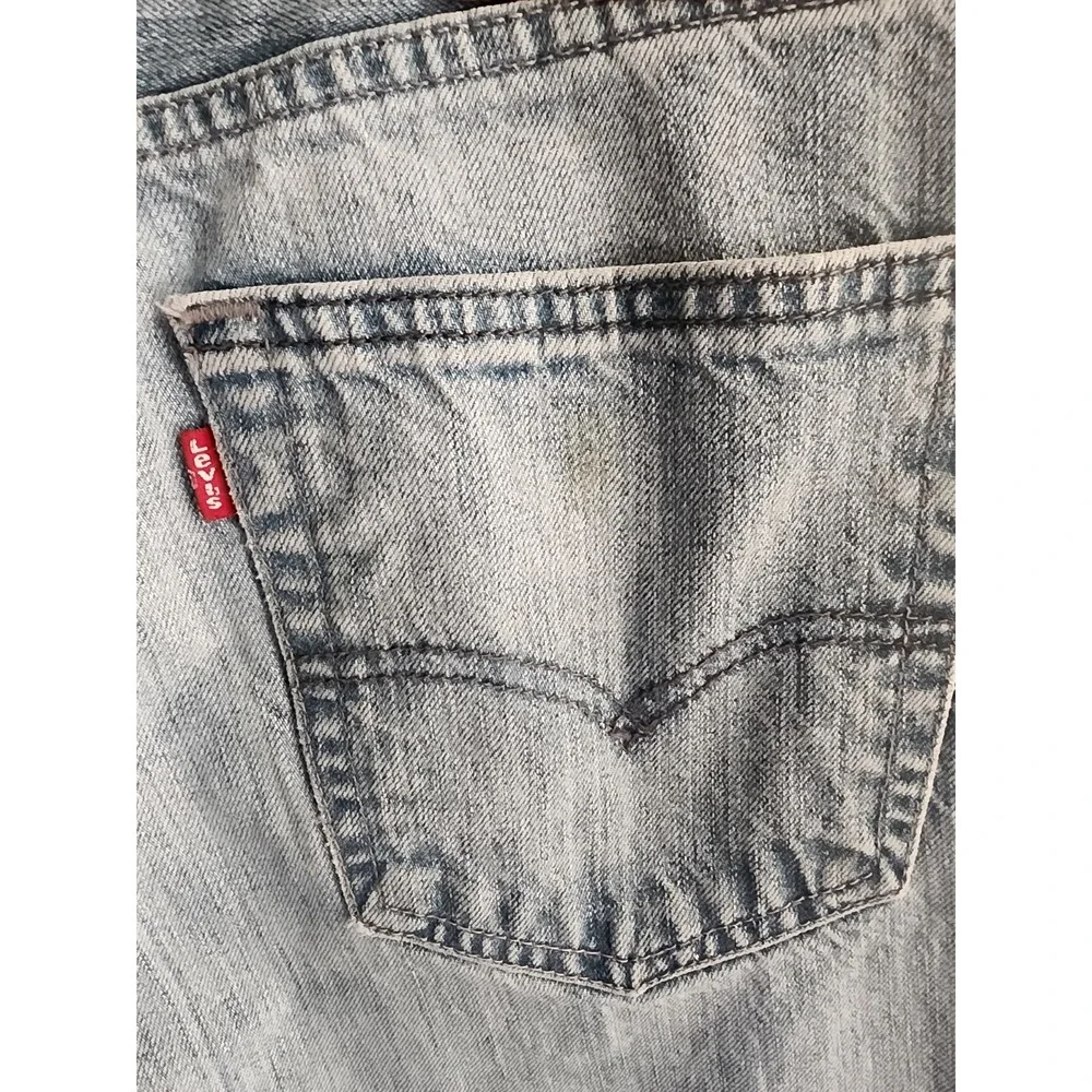 Levi's 514 Men's Straight Fit Jeans 34x30 Blue Denim Wash Stain On Pocket Baggy